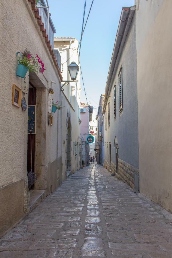 Apartment Old Town Mariolina Krk Town Exterior foto